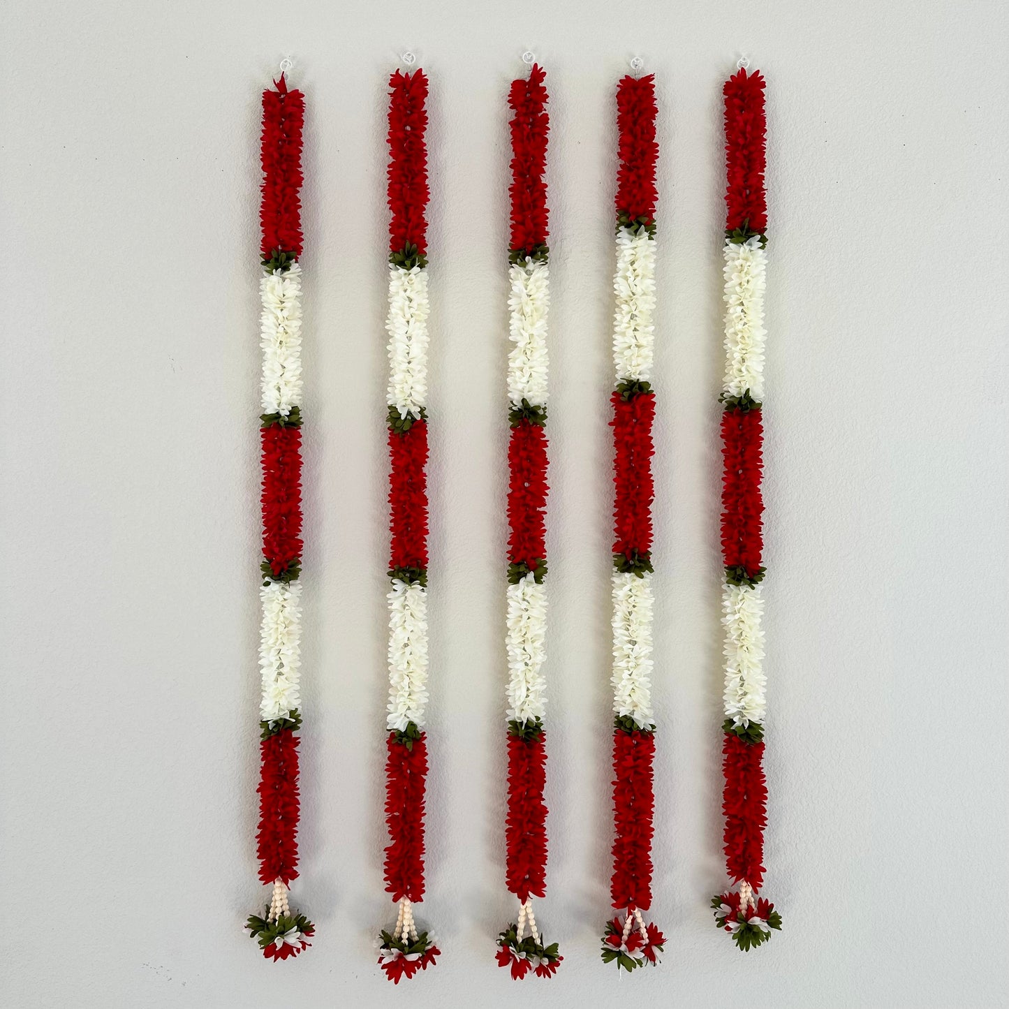 3.5Ft Red-White Fabric Garland (1Pc)