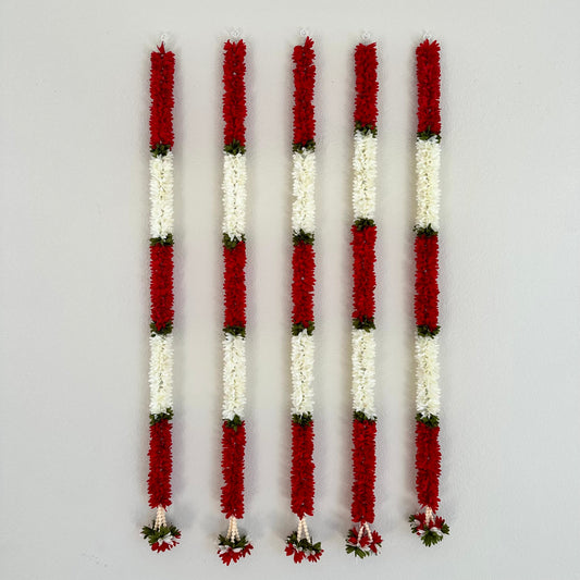 3.5Ft Red-White Fabric Garland (1Pc)