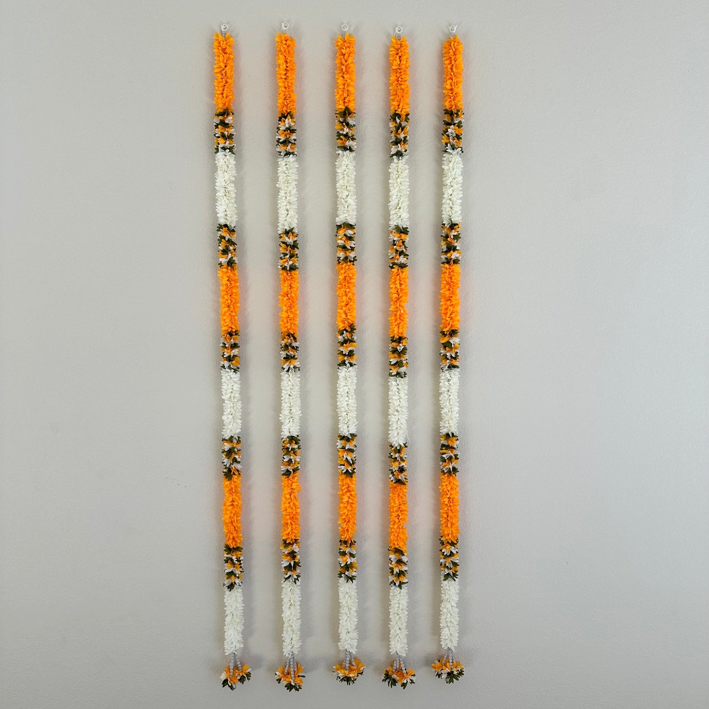 5Ft Orange-White Fabric Garland (1Pc)