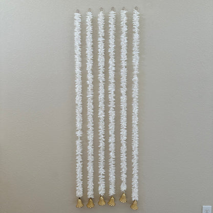 5Ft White Plastic Garland (1Pc)
