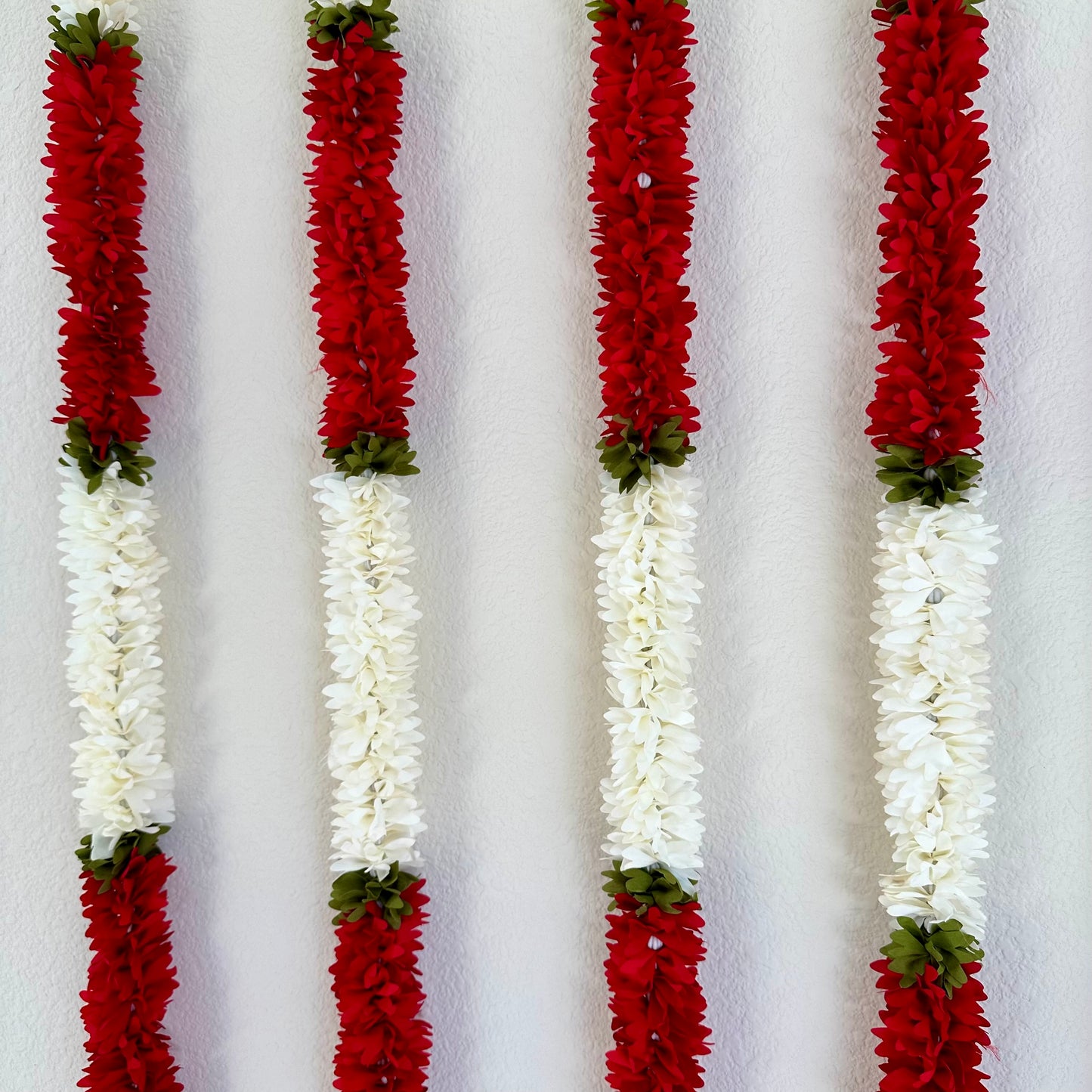 5Ft Red-White Fabric Garland (1Pc)