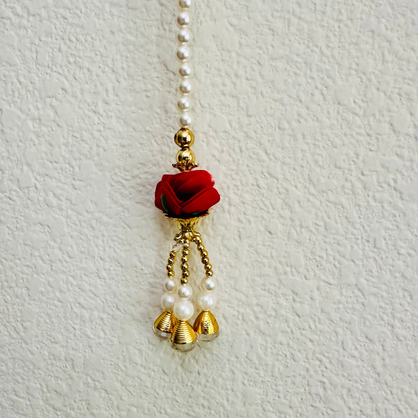 Roses & Beads Toran