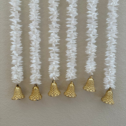 5Ft White Plastic Garland (1Pc)