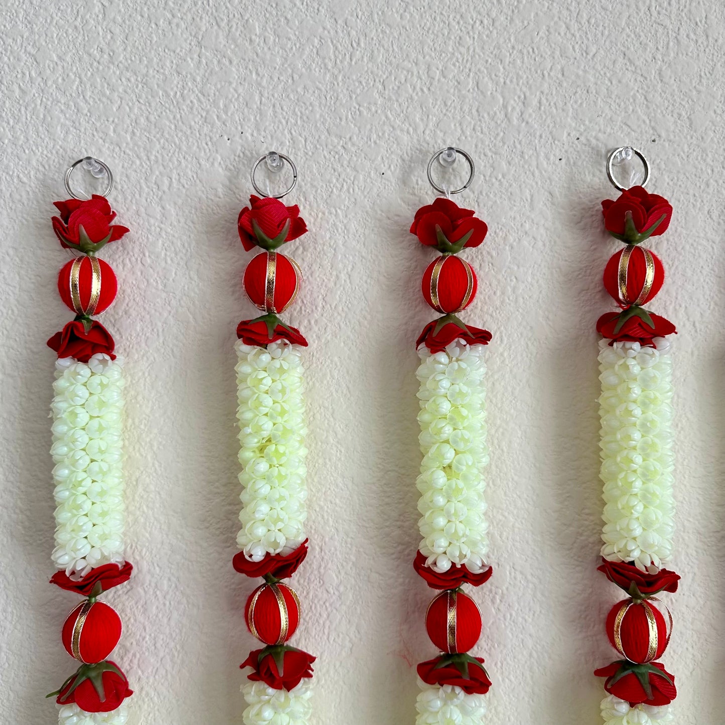 3Ft Red-White Mogra Garland (1Pc)