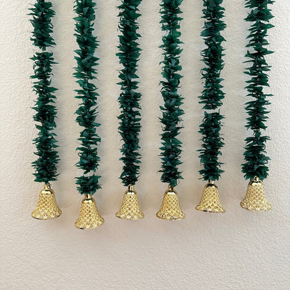 5Ft Green Plastic Garland (1Pc)