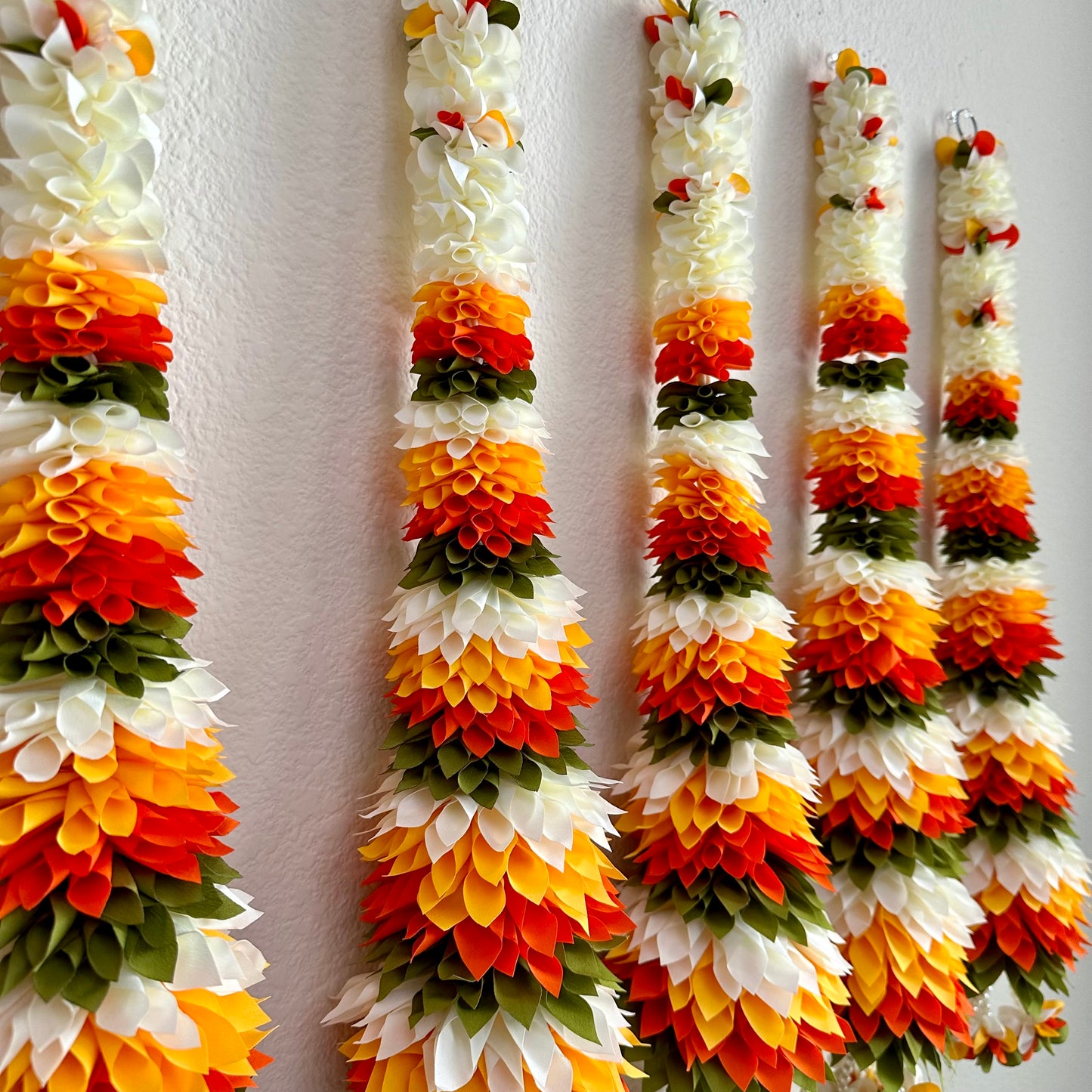 2Ft Fabric Garland (1Pc)